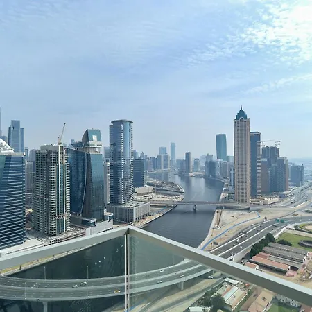 Luxury Escapes - View Of Canal & Burj Khalifa 1Br Large Premium Apt - Amna Tower دبي المظهر الخارجي الصورة