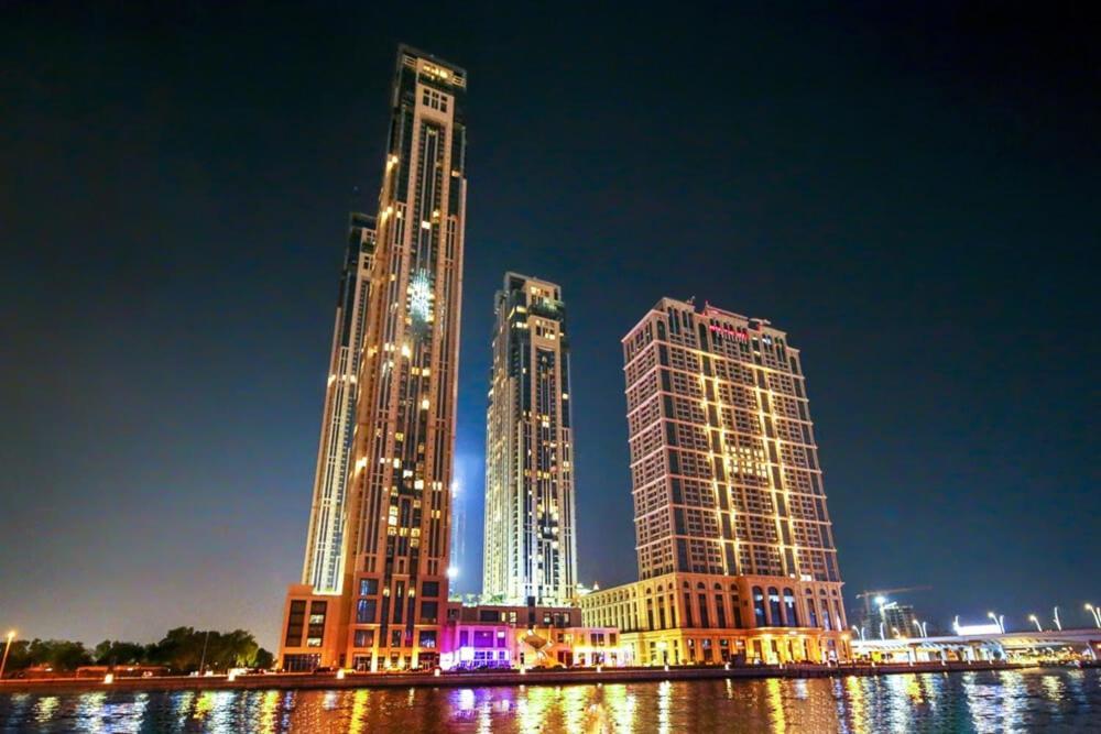 Luxury Escapes - View Of Canal & Burj Khalifa 1br Large Premium - Amna Tower Appartement Dubaï